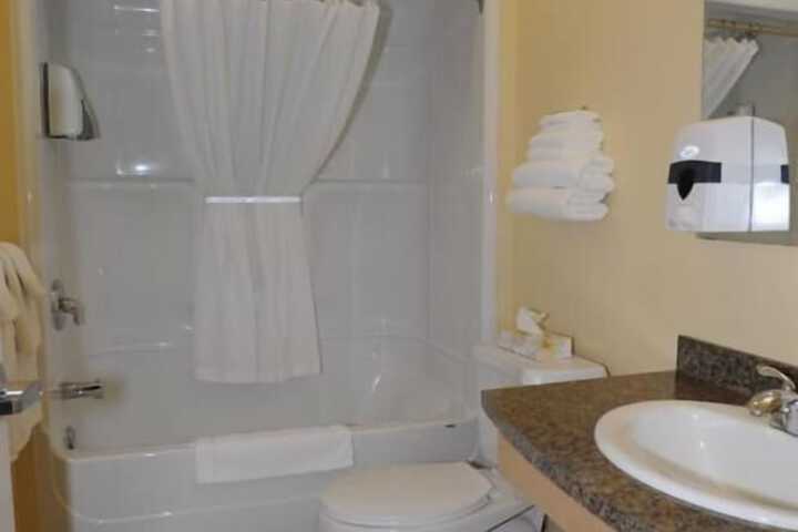 Room 12 of 16