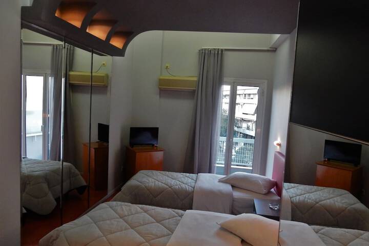 Room 19 of 60