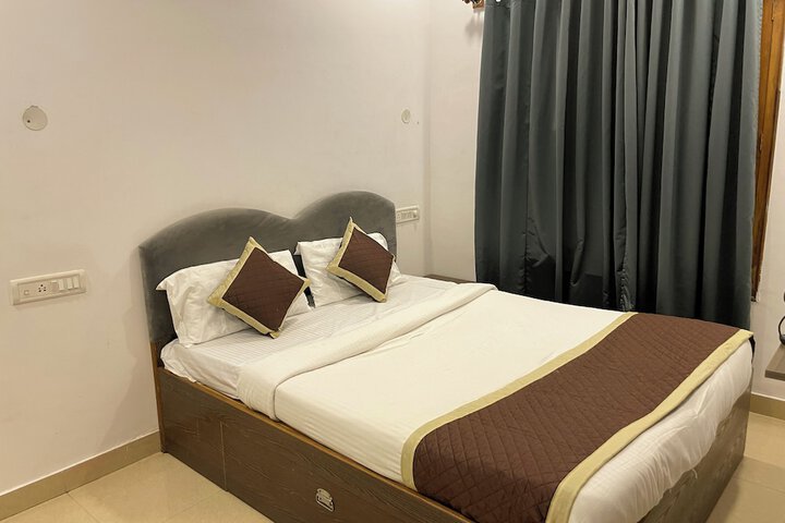 Room 5 of 30