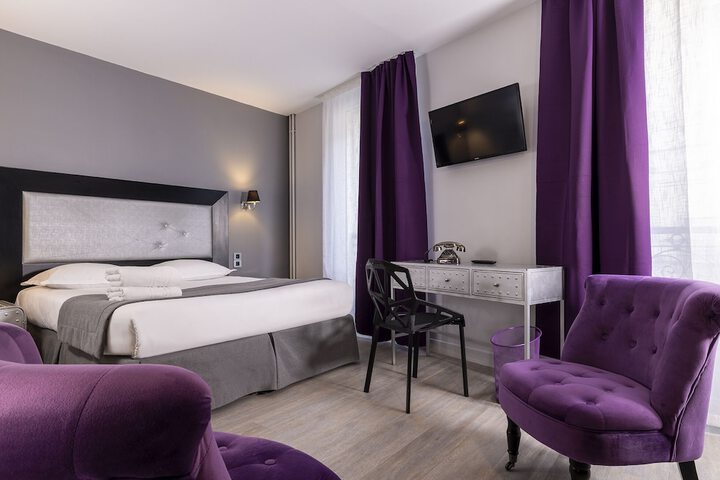 Room 15 of 53