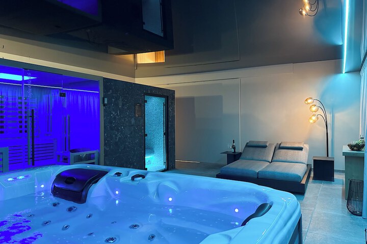 Spa 26 of 33
