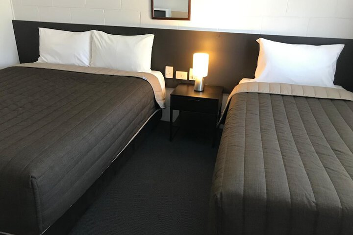 Room 12 of 35