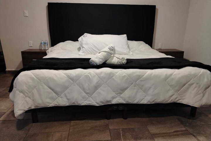 Room 11 of 23