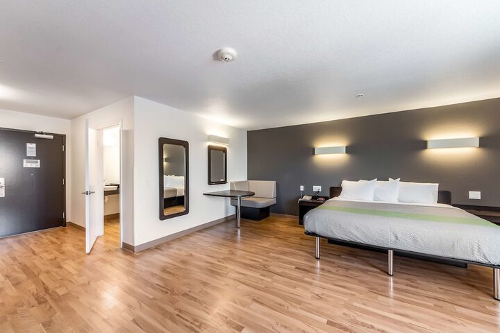 Room 18 of 36