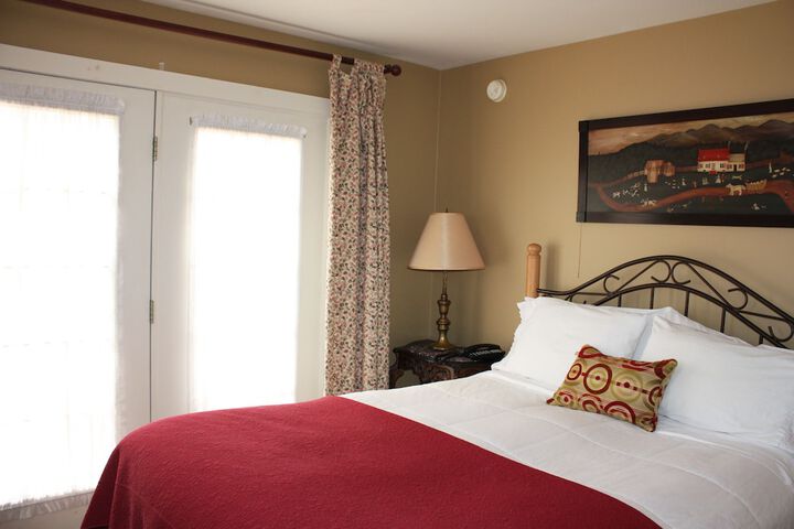 Room 3 of 41