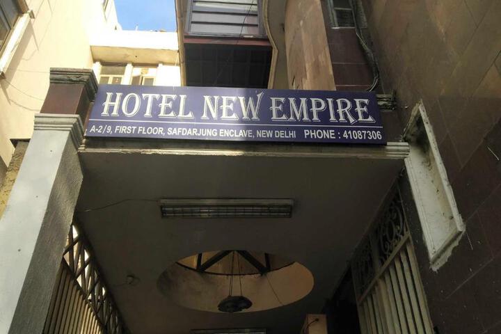 Exterior of Hotel New Empire