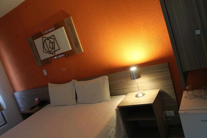 Room 8 of 39