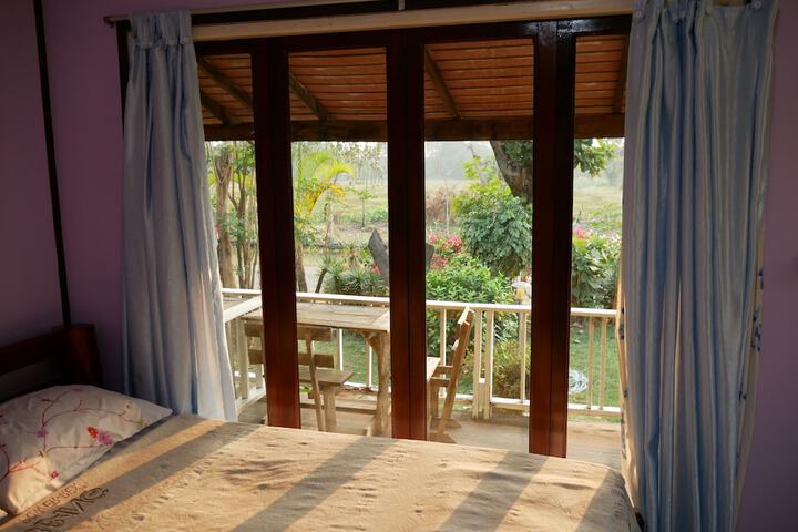 Room 21 of 37