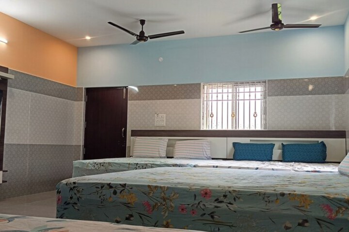 Room 12 of 35