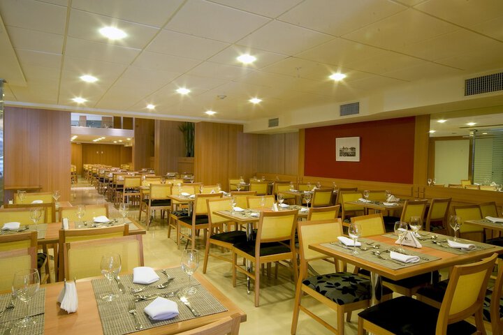 Dining 108 of 198