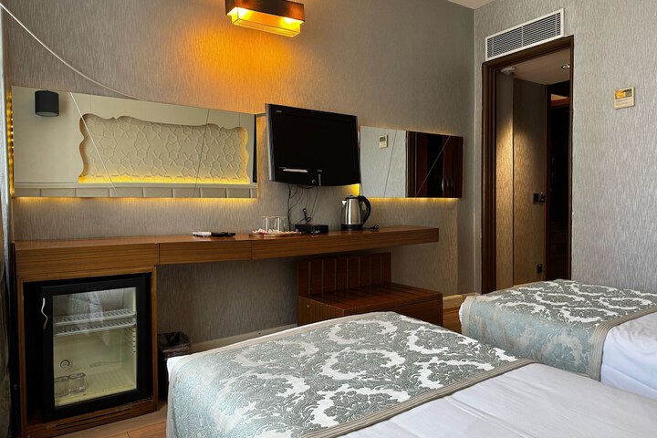 Room 14 of 46