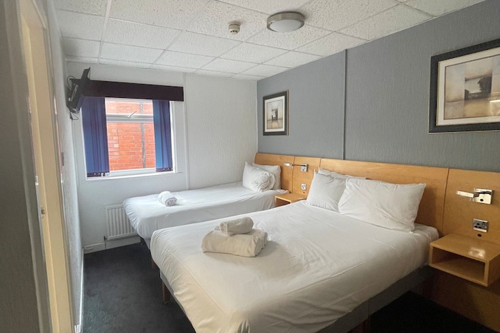 Room 30 of 76