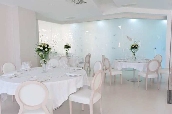 Ballroom/Hall 63 of 68