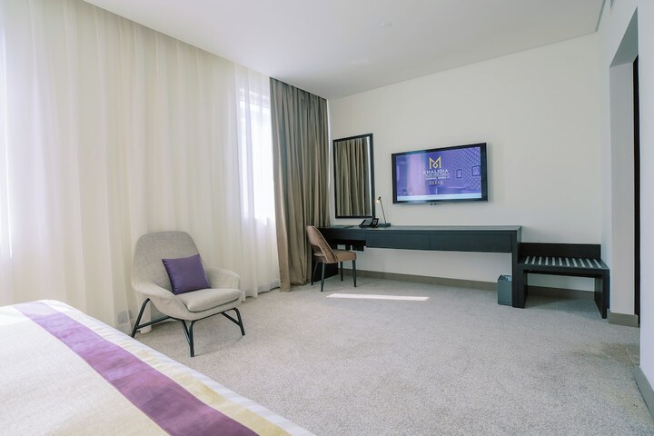 Room 33 of 85