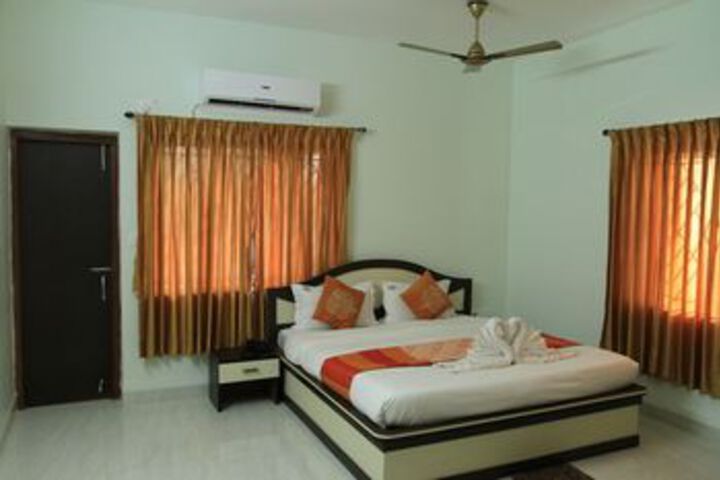 OYO 7555 Live Hotel Digha