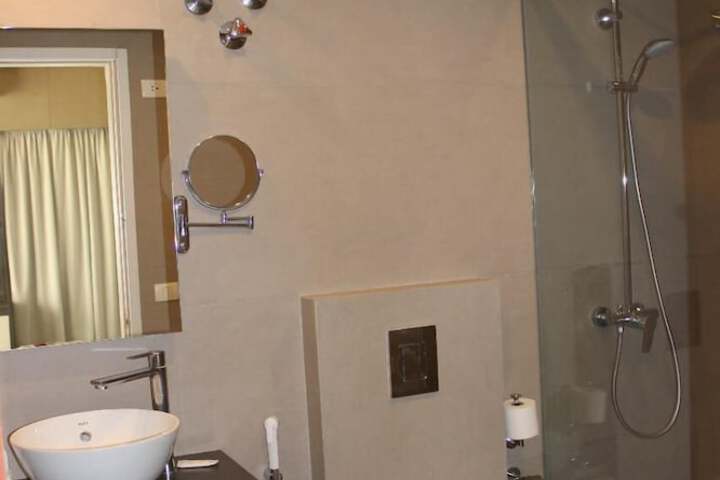 Room 30 of 54
