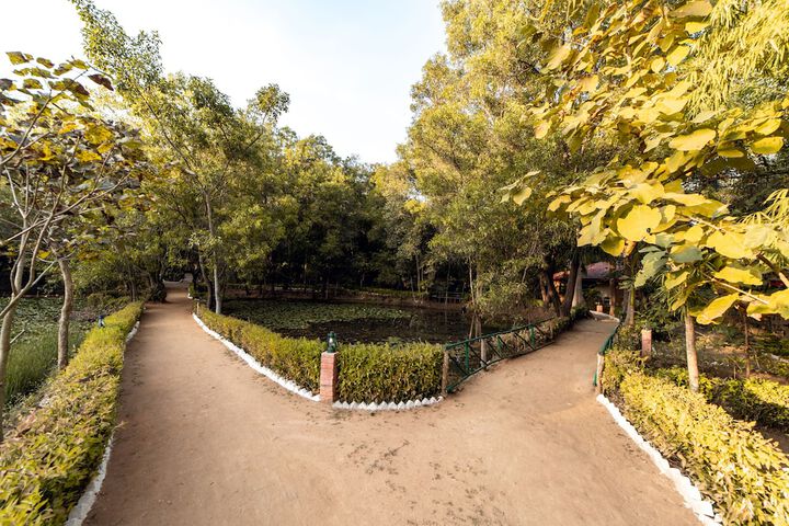 Hotel Entry