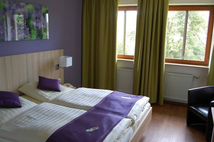 Room 3 of 29