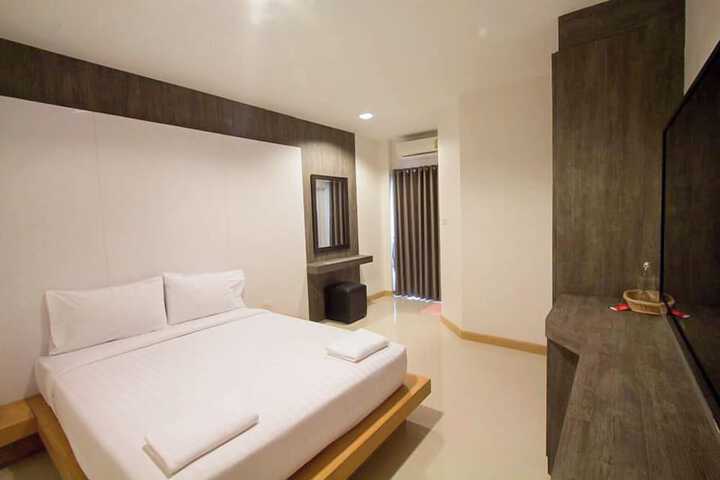 Room 20 of 40