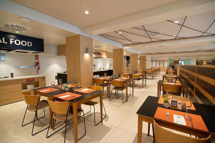 Dining 187 of 313