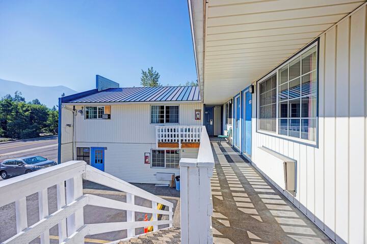 Hotel Interior 4 of 57