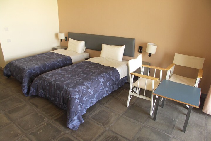 Room 3 of 18