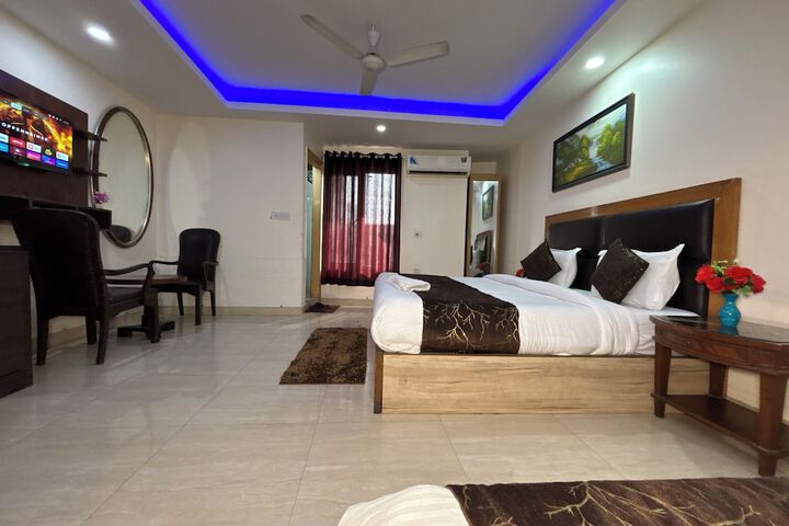 Room 36 of 111