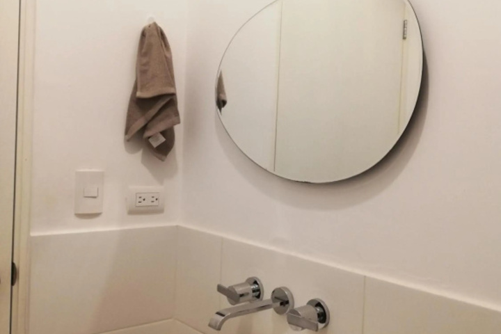 Room 6 of 14