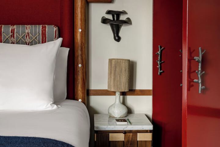 Room 20 of 71
