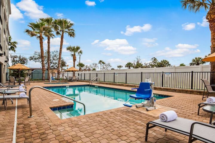 Outdoor pool