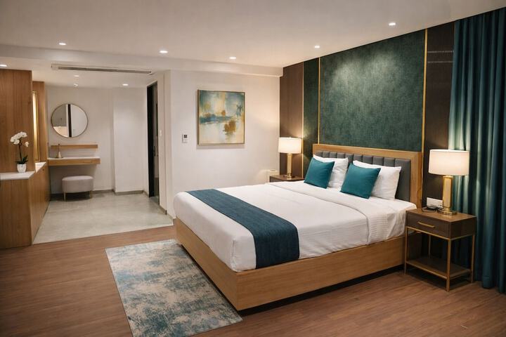 Room 32 of 45