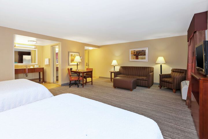 Room 21 of 36