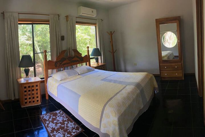 Room 10 of 89