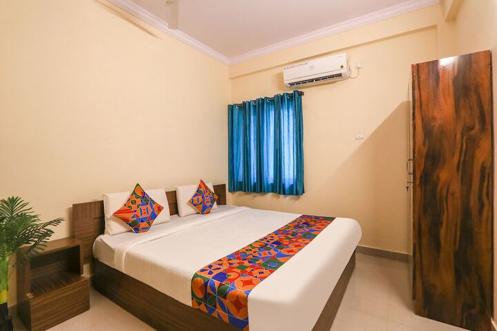 Room 10 of 23