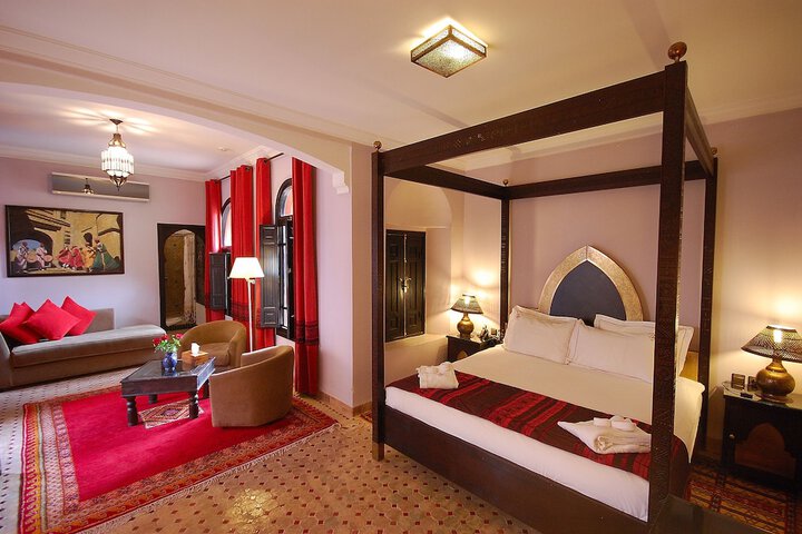 Room 18 of 180