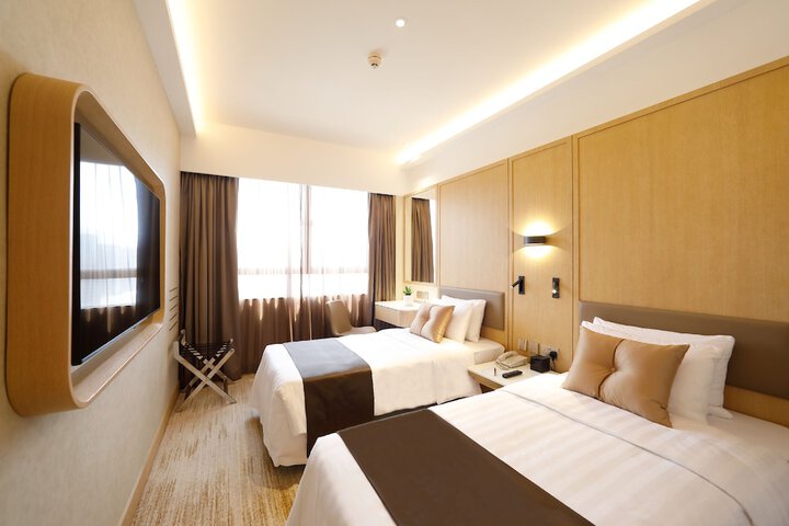 Room 16 of 61