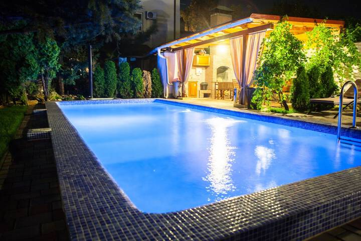 Pool 133 of 151