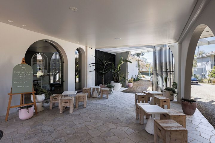 Hotel 80 of 99