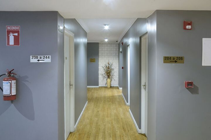 Ballroom/Hall 47 of 50