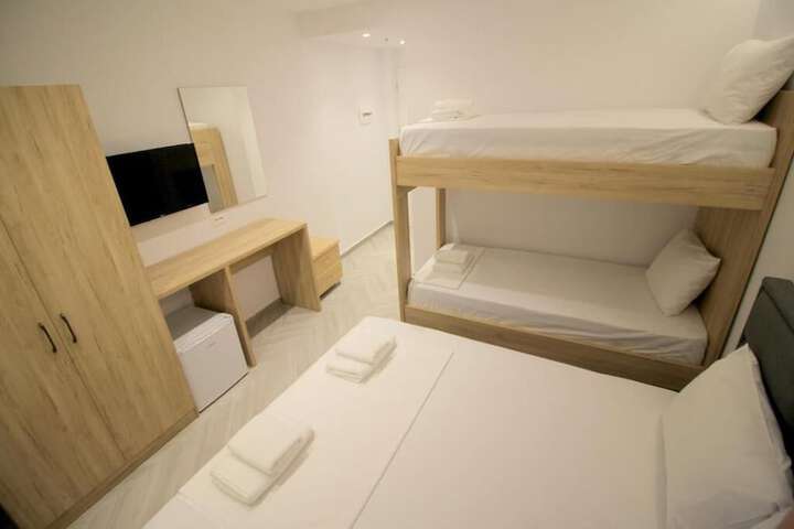 Room 45 of 96