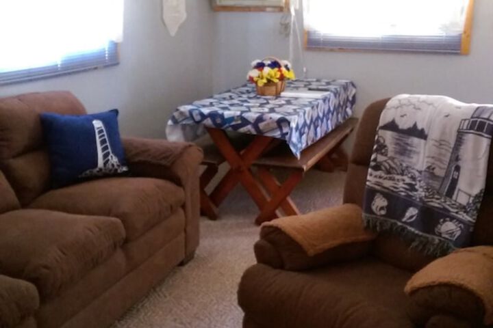Room 8 of 36