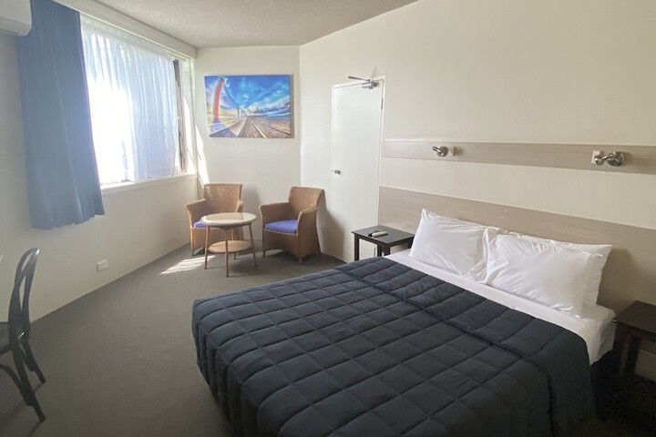Room 7 of 30