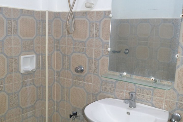 Room 50 of 72