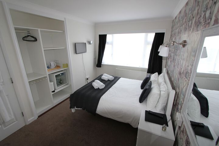 Room 7 of 25