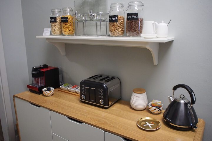 Breakfast/Coffee Service 27 of 38