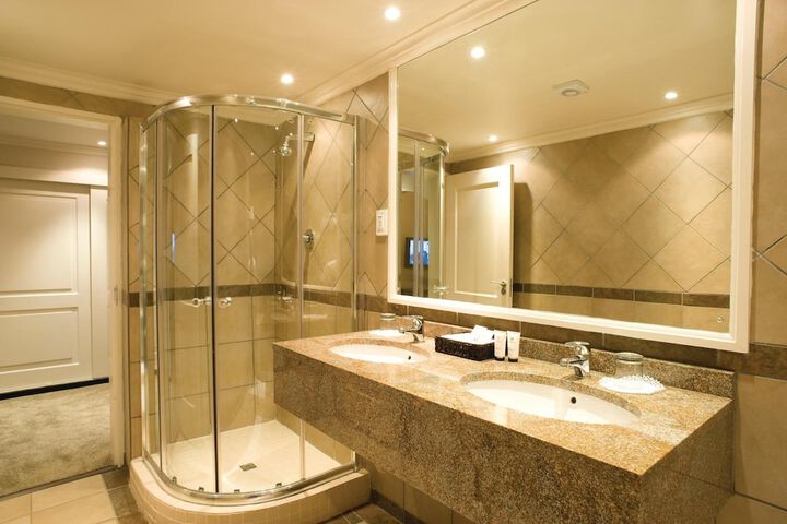Clean Restrooms