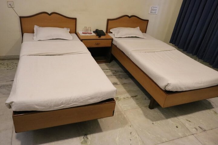 Room 5 of 29