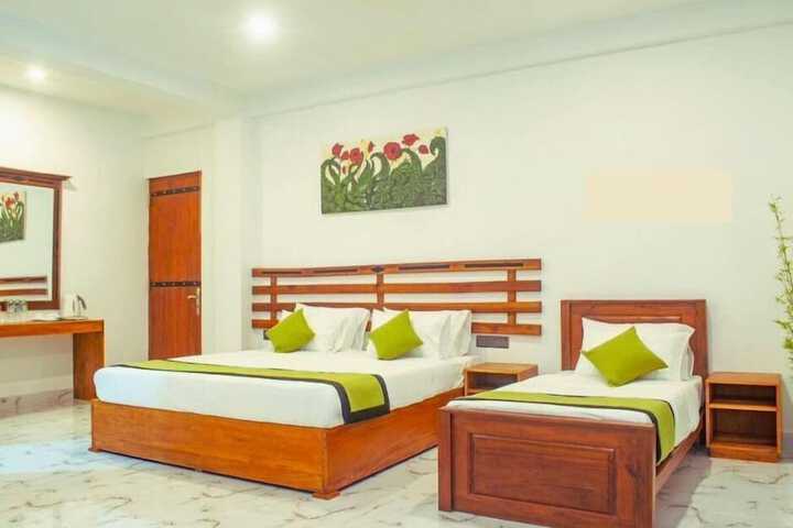 Room 5 of 14