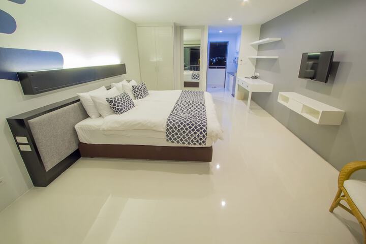 Room 10 of 39