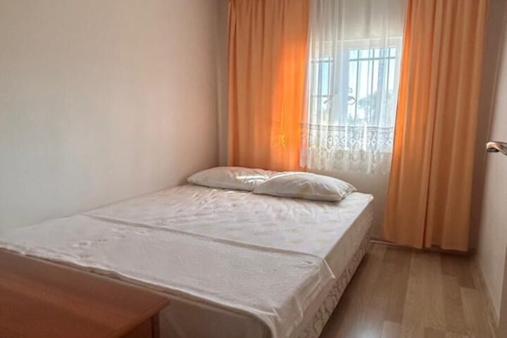 Room 19 of 44